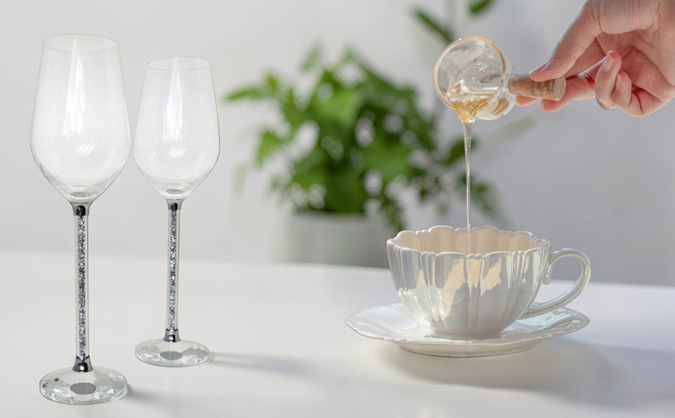 FILIŻANKI / KUBKI / PUCHARKI / CUKIERNICZKI / KIELISZKI